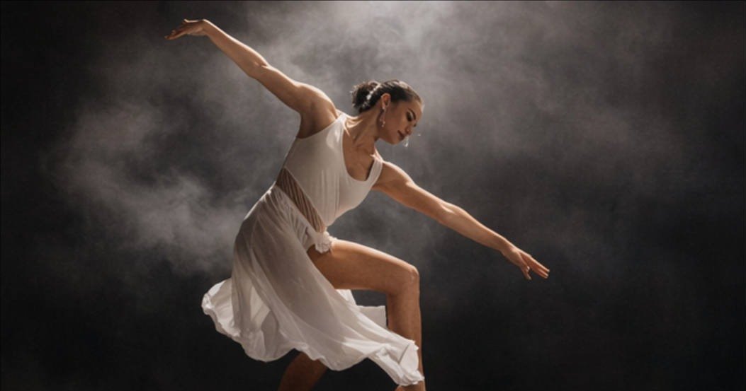 Dancer in the haze at YUX Studio